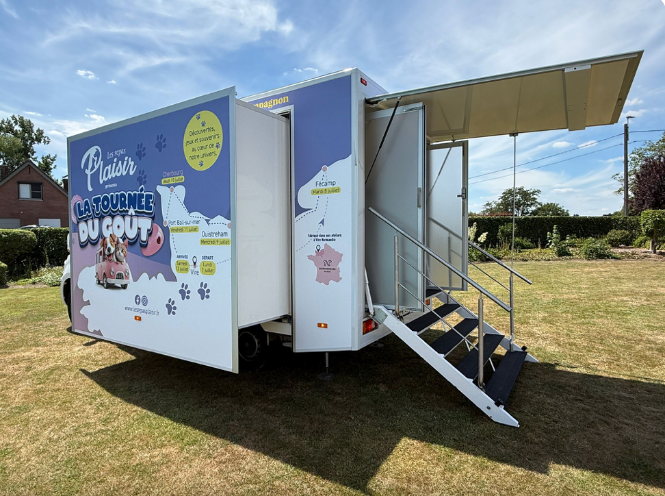 Roadshow avec camionnette pour Les repas plaisirs